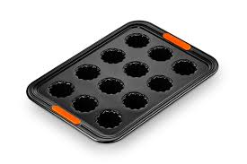 MOULE CANNELES BORDELAIS LE CREUSET